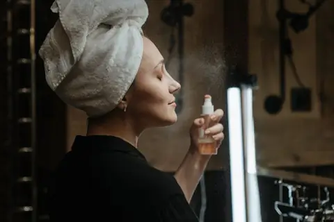 What Is PHA in Skin Care? The Ultimate Guide to Polyhydroxy Acids