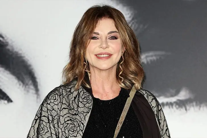 Alba Parietti – circa $ 200.000 all’anno