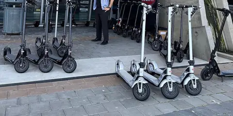 How Fast Does the Bugatti Scooter Go? Exploring Speed