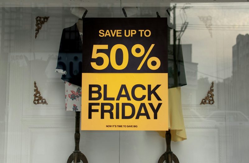 European Fashion Brands Stretch Black Friday into a Month-Long Discount Period, Study
