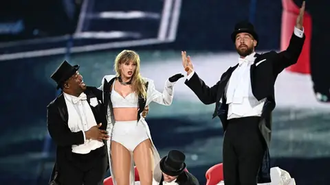 How Tour Breaks ‘Deepened’ Travis Kelce and Taylor Swift’s Relationship